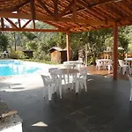 Linda Chacara, Sossego E Piscina